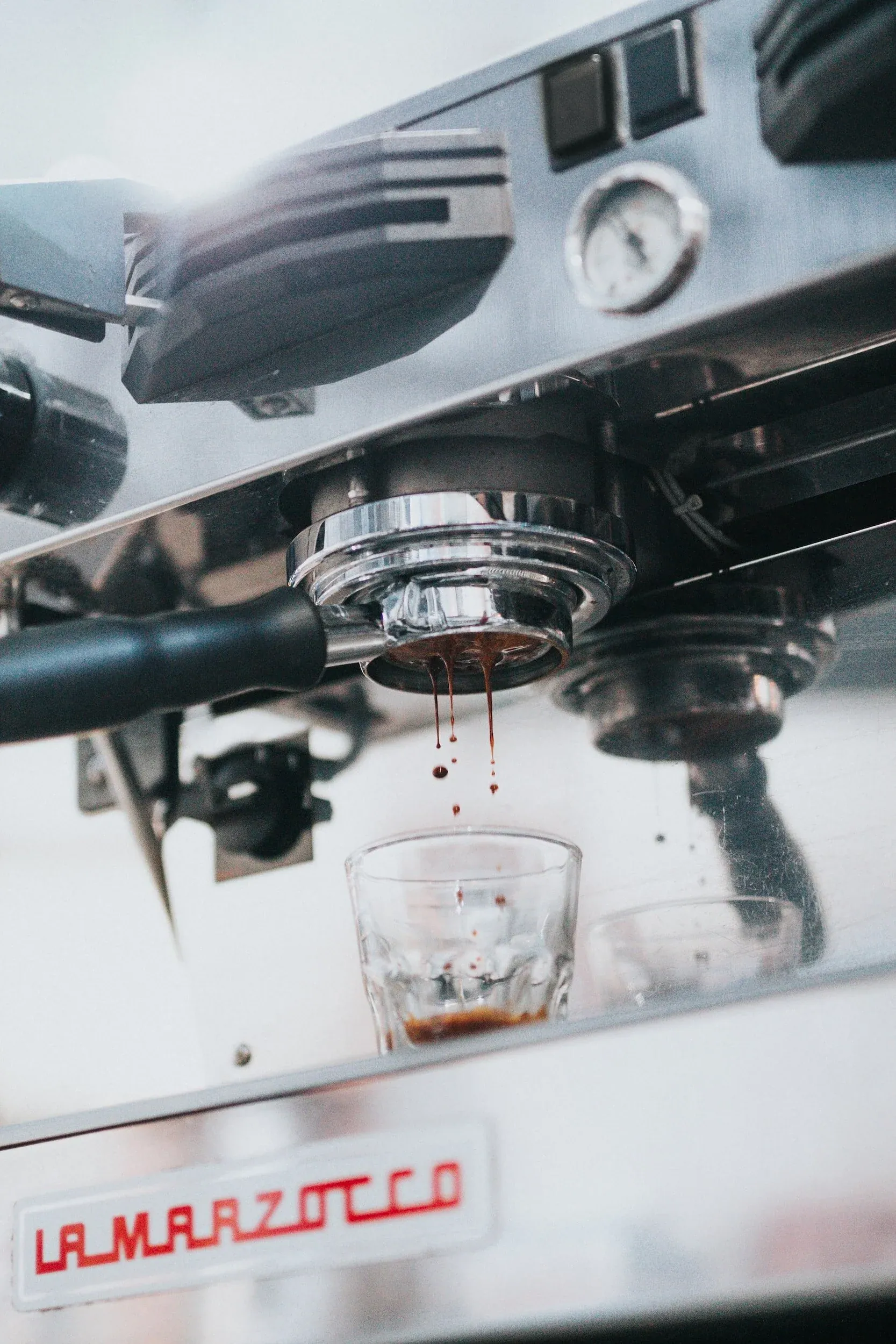 How Do I Stop My Bottomless Portafilter From Spitting?